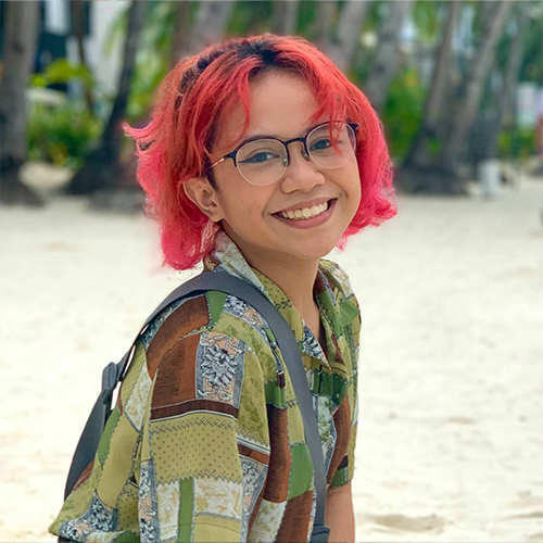 Gwen, Web Designer