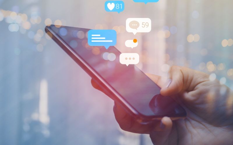 Integrate social media into Houston web design