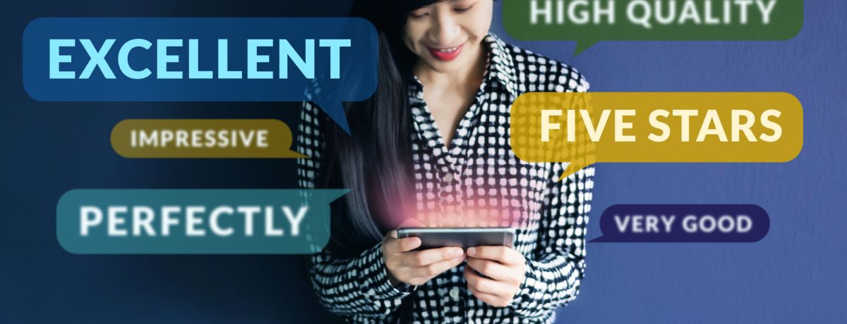 A satisfied customer leaves a glowing review that can be used for digital marketing.